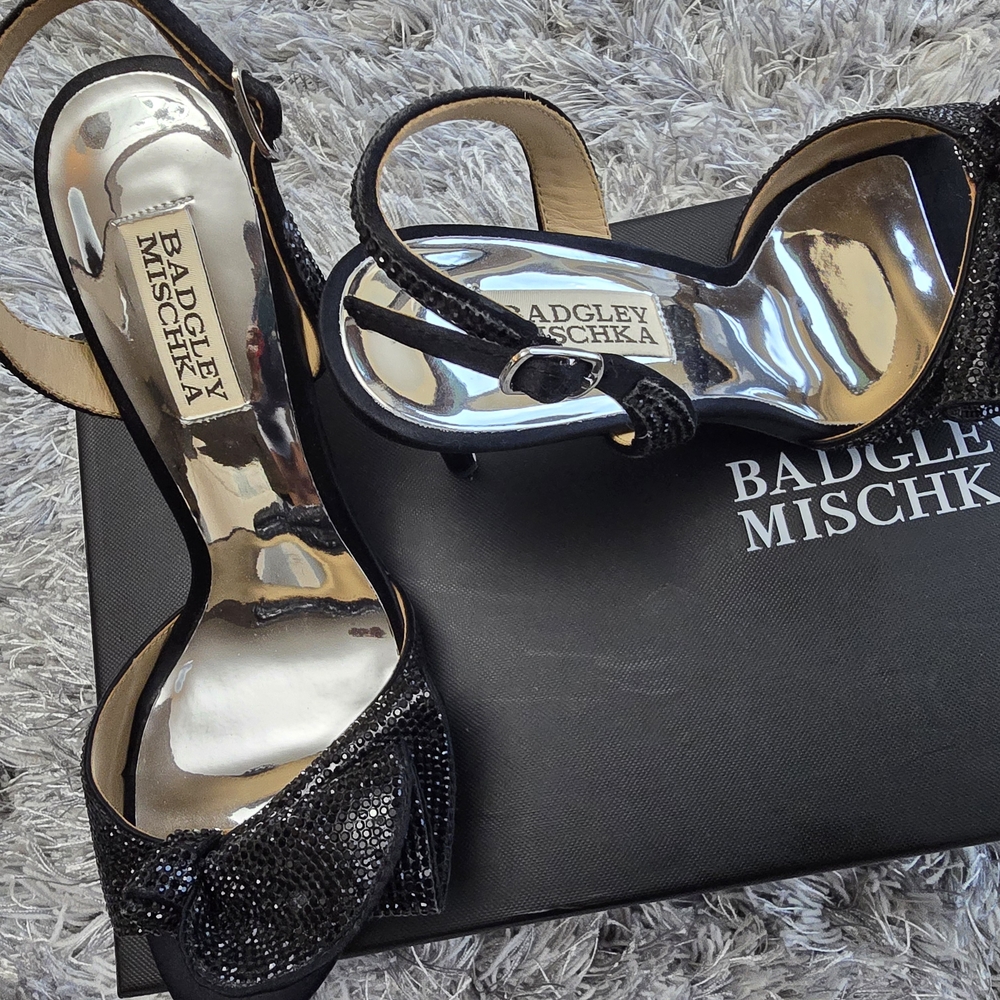 Badgley Mischka Black Slingback Heels with Sparkly Finish - Picture 6 of 10